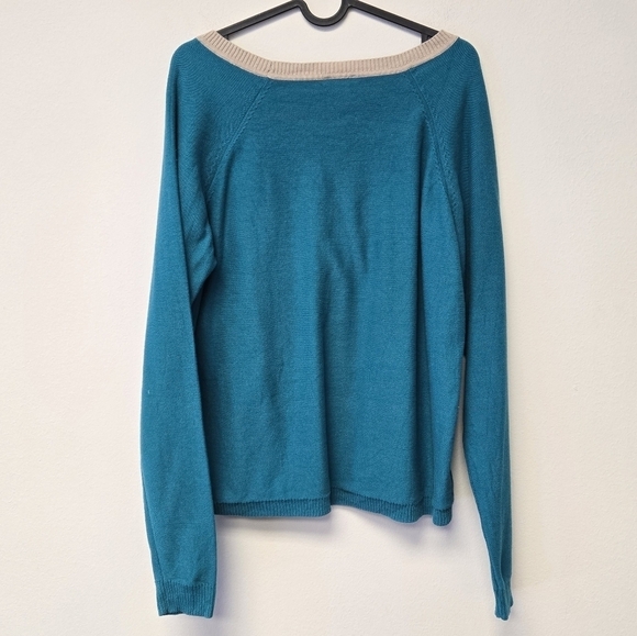 Copper Key Embroidered Boatneck Sweater Teal XL - Picture 2 of 5
